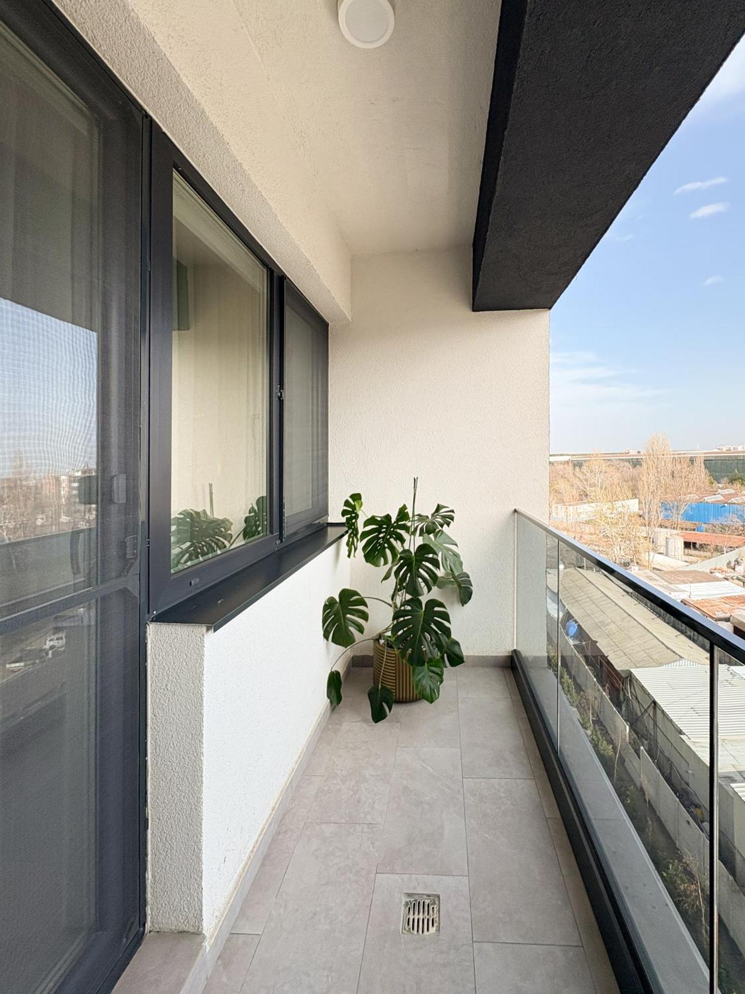 The Cozy Flat - Modern, New, 2 Rooms Apartment, Parking Букурещ Екстериор снимка
